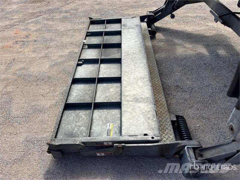 Freightliner M2 106 4x2 Van Truck Furgons