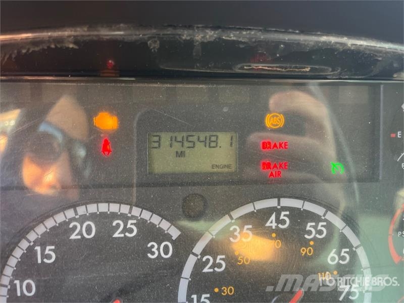 Freightliner M2 106 4x2 S/A Dump Truck Camiones bañeras basculantes o volquetes