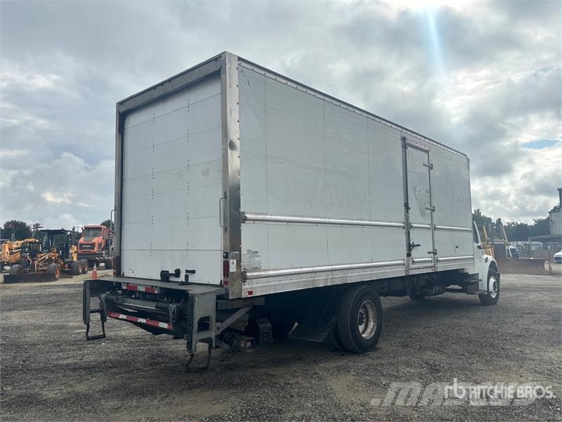 Freightliner M2 106 4x2 Van Truck شاحنات ذات هيكل صندوقي