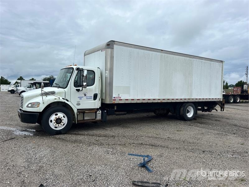 Freightliner M2 106 4x2 Van Truck شاحنات ذات هيكل صندوقي
