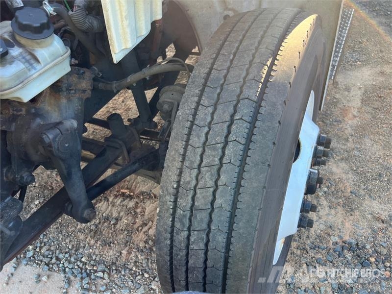 Freightliner M2 106 4x2 Van Truck Box trucks