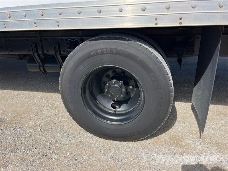 Freightliner M2 106 4x2 Van Truck Furgons