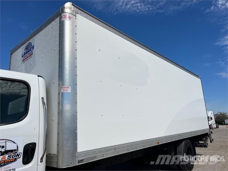 Freightliner M2 106 4x2 Van Truck Furgons