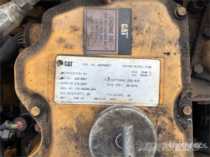 Freightliner M2 106 4x2 Van Truck (Inoperable) Autocamioane