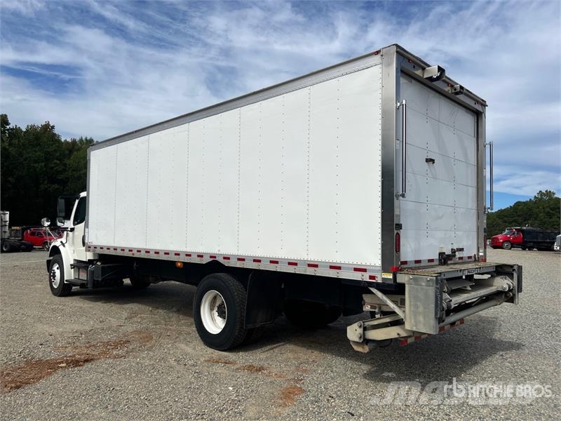 Freightliner M2 106 4x2 Van Truck شاحنات ذات هيكل صندوقي
