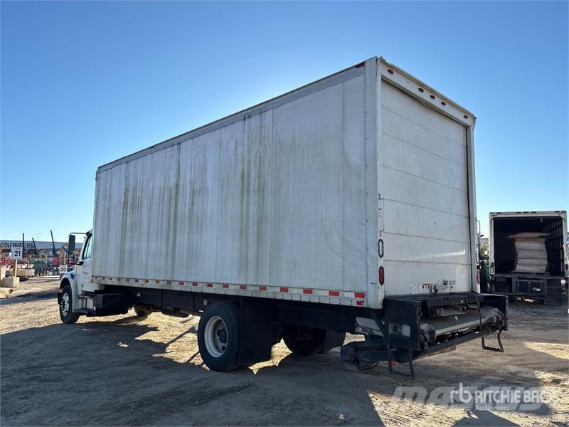 Freightliner M2 106 4x2 Van Truck Furgons
