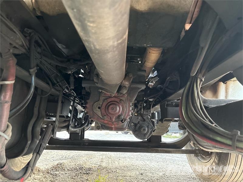 Freightliner M2 106 4x2 Van Truck (Inoperable) Autocamioane