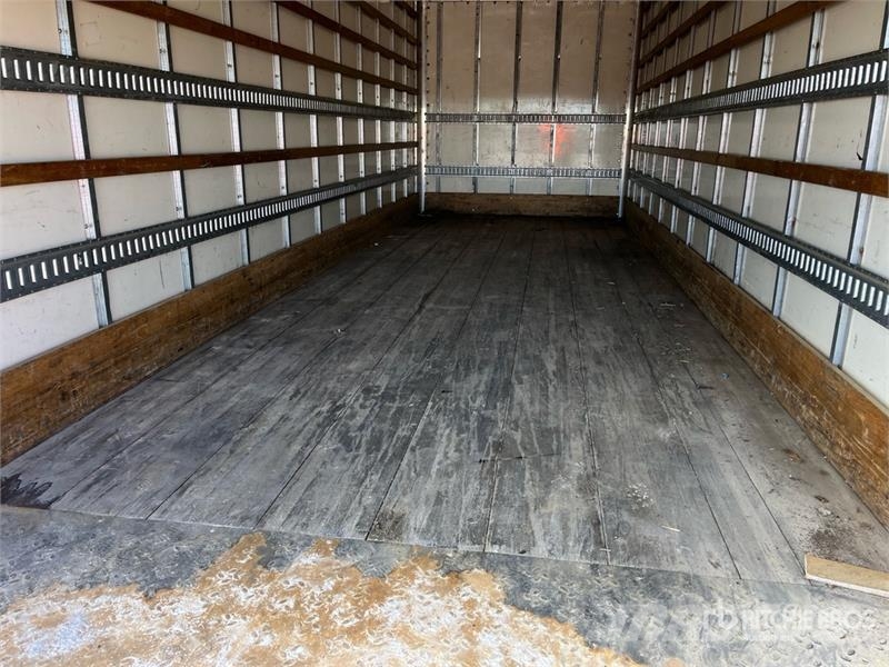 Freightliner M2 106 4x2 Van Truck Furgons
