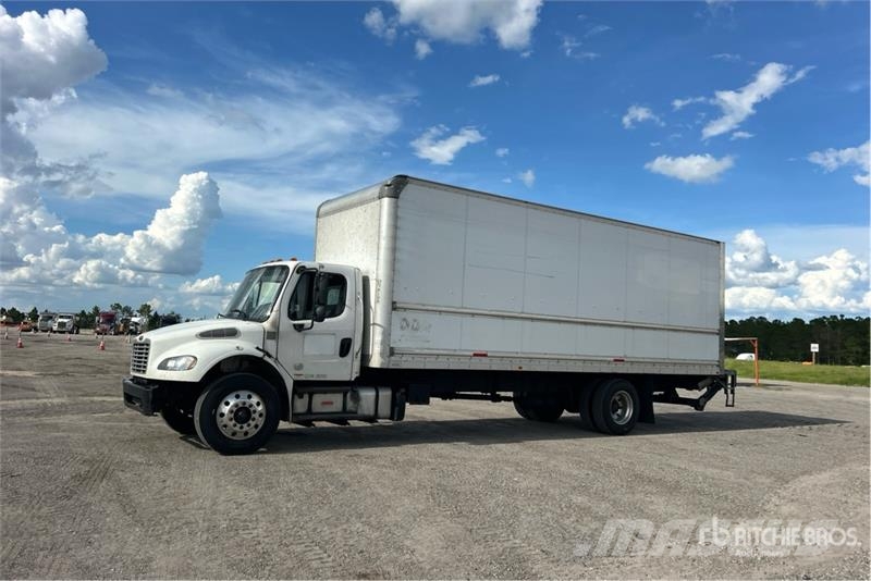 Freightliner M2 106 4x2 Van Truck Camiones con caja de remolque