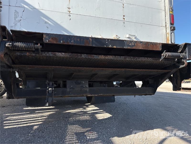 Freightliner M2 106 4x2 Van Truck (Inoperable) Box trucks