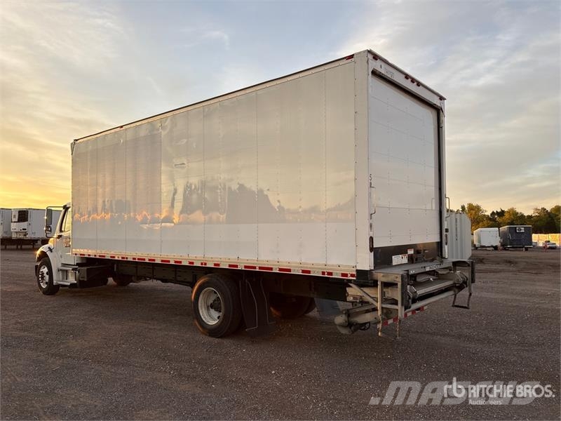 Freightliner M2 106 4x2 Van Truck Furgons
