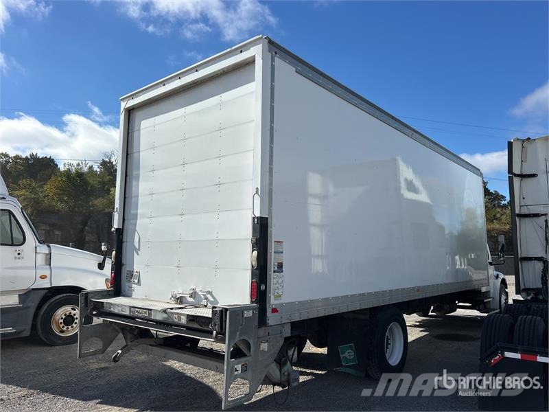 Freightliner M2 106 4x2 Van Truck (Inoperable) Fast kasse