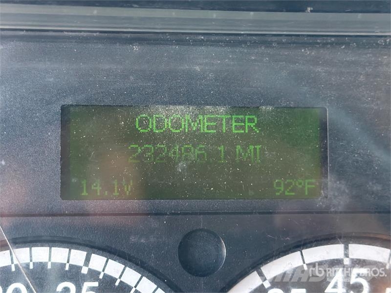 Freightliner M2 106 4x2 Van Truck Sanduk kamioni