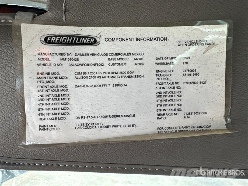 Freightliner M2 106 4x2 Van Truck شاحنات ذات هيكل صندوقي