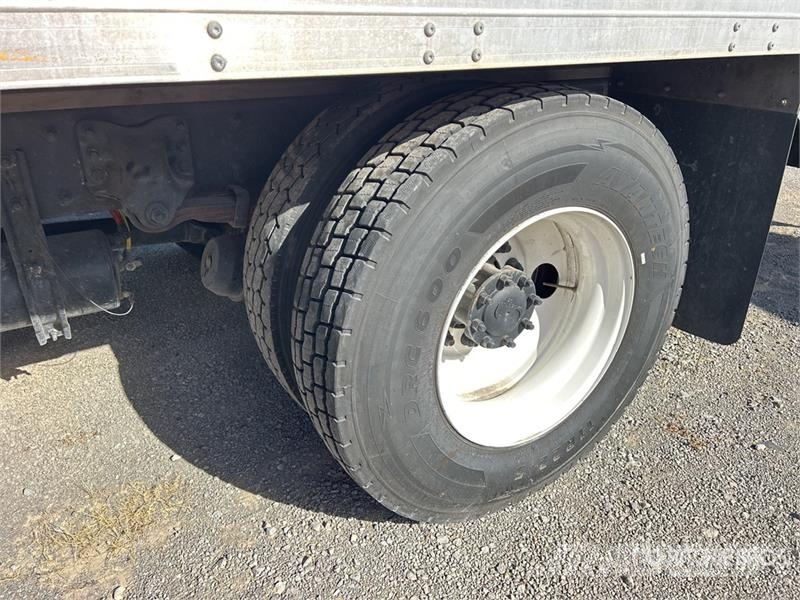 Freightliner M2 106 4x2 Van Truck (Inoperable) Fast kasse