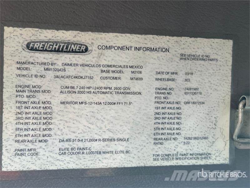 Freightliner M2 106 4x2 Sleeper Van Truck (Inoperable) Caminhões baú