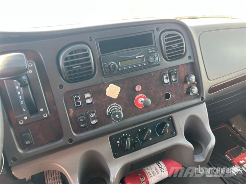 Freightliner M2 106 4x2 S/A Dump Truck Camiones bañeras basculantes o volquetes