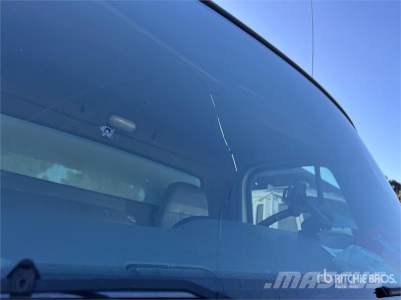 Freightliner M2 106 4x2 Van Truck Box trucks