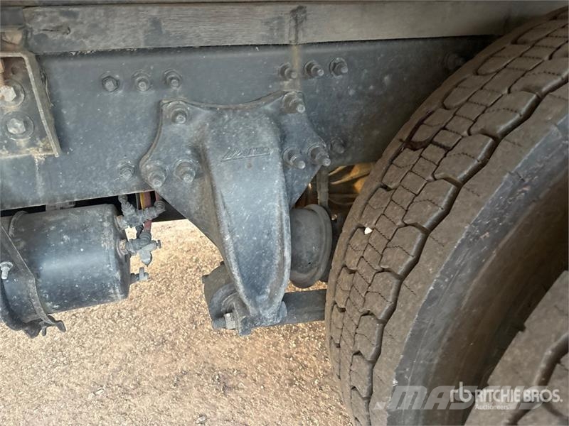 Freightliner M2 106 4x2 Van Truck Furgons