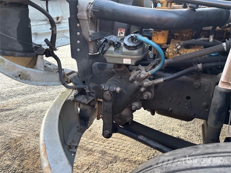 Freightliner M2 106 4x2 Van Truck (Inoperable) Autocamioane