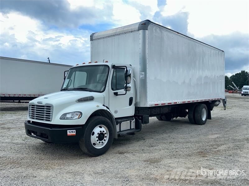 Freightliner M2 106 4x2 Van Truck Грузовики-Фургоны