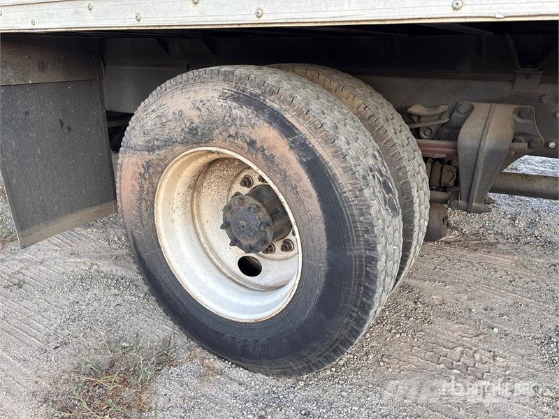 Freightliner M2 106 4x2 Van Truck (Inoperable) Kofferaufbau