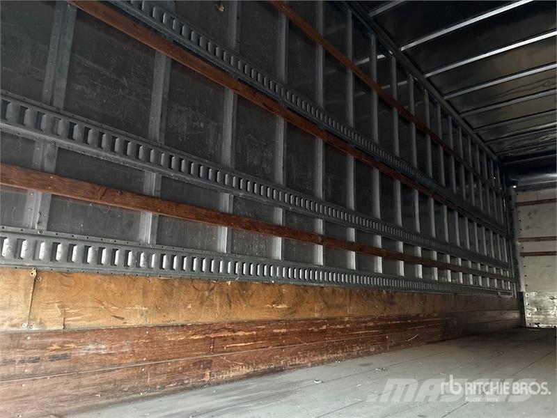 Freightliner M2 106 4x2 Van Truck Furgons