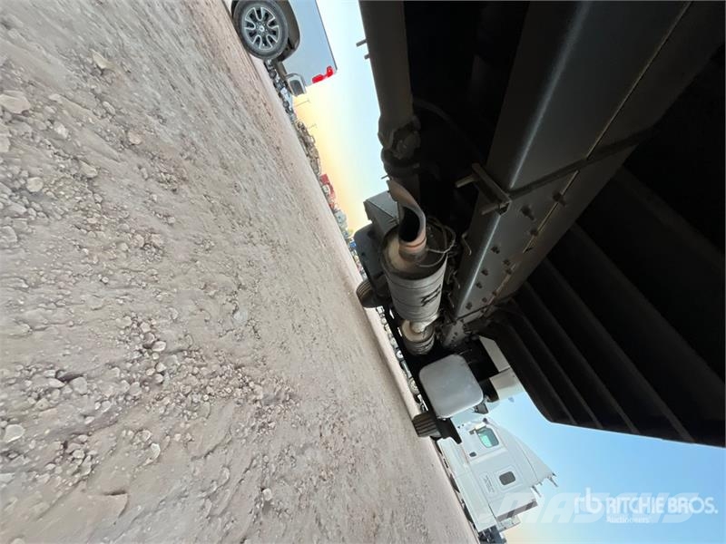 Freightliner M2 106 4x2 Van Truck (Inoperable) Box trucks