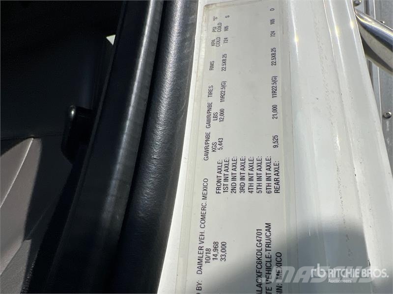 Freightliner M2 106 4x2 Van Truck Sanduk kamioni
