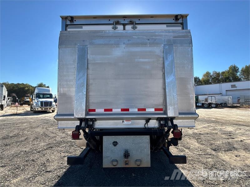 Freightliner M2 106 4x2 Moving Van Truck Kofferaufbau