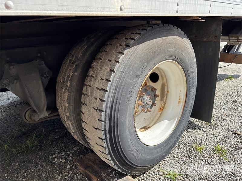 Freightliner M2 106 4x2 Van Truck (Inoperable) 貨箱式卡車