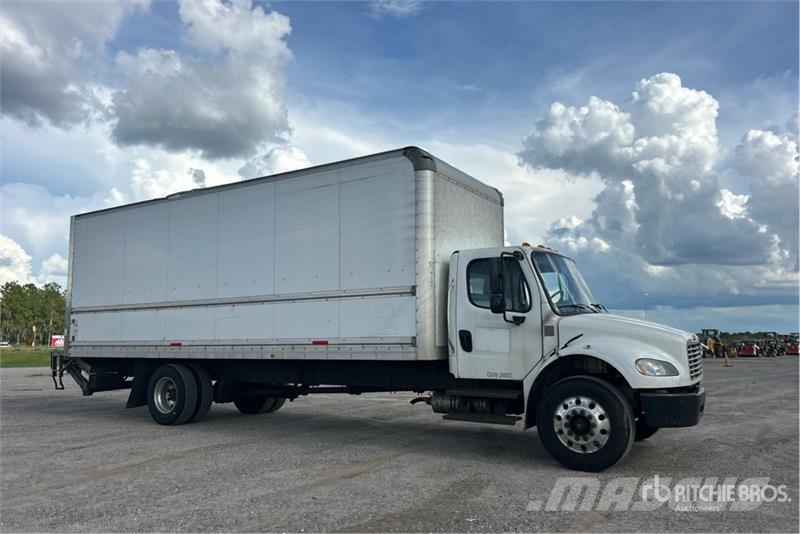 Freightliner M2 106 4x2 Van Truck Camiones con caja de remolque