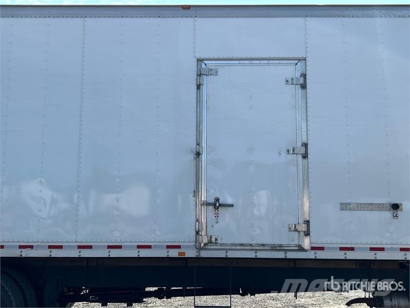 Freightliner M2 106 4x2 Van Truck Box trucks