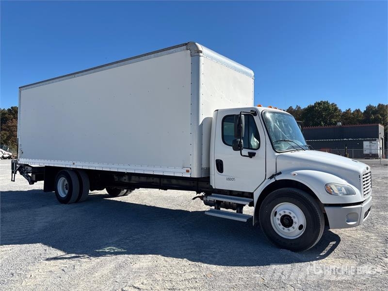 Freightliner M2 106 4x2 Van Truck Skåpbilar
