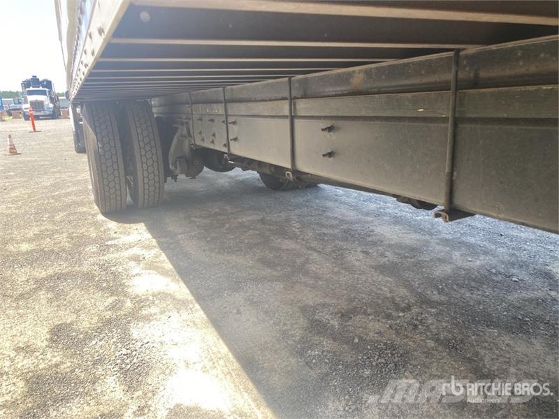 Freightliner M2 106 4x2 Van Truck Каросерии