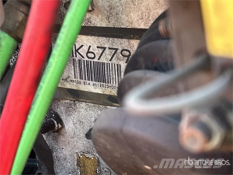 Freightliner M2 106 4x2 Van Truck (Inoperable) Fast kasse