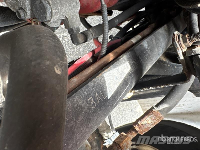 Freightliner M2 106 4x2 Van Truck Грузовики-Фургоны