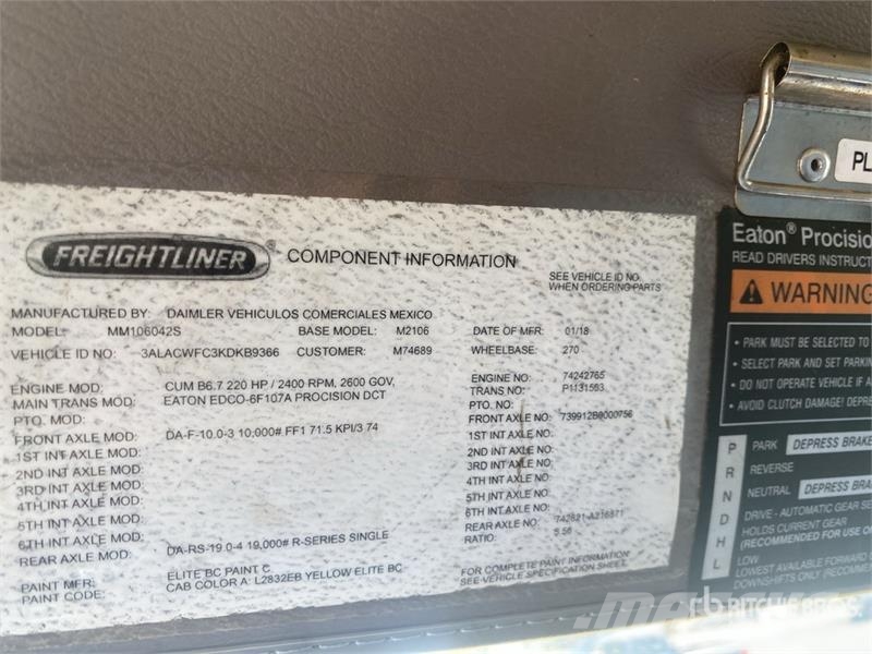 Freightliner M2 106 4x2 Van Truck Каросерии