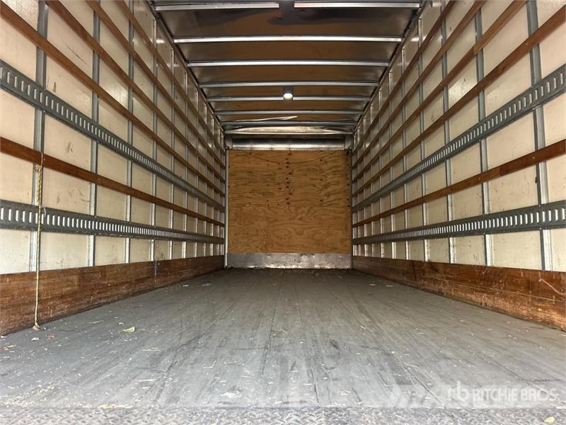 Freightliner M2 106 4x2 Van Truck Sanduk kamioni