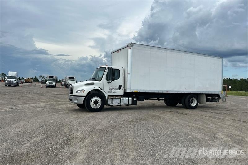 Freightliner M2 106 4x2 Van Truck شاحنات ذات هيكل صندوقي
