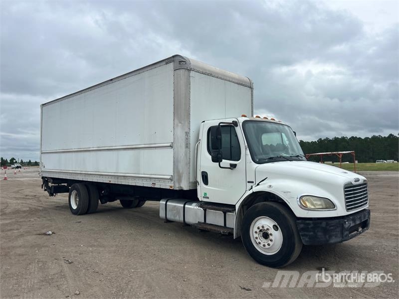 Freightliner M2 106 4x2 Van Truck Tovornjaki zabojniki