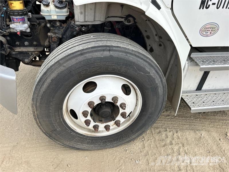 Freightliner M2 106 4x2 Van Truck Kastenaufbau