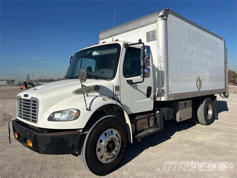 Freightliner M2 106 4x2 Van Truck Фургони