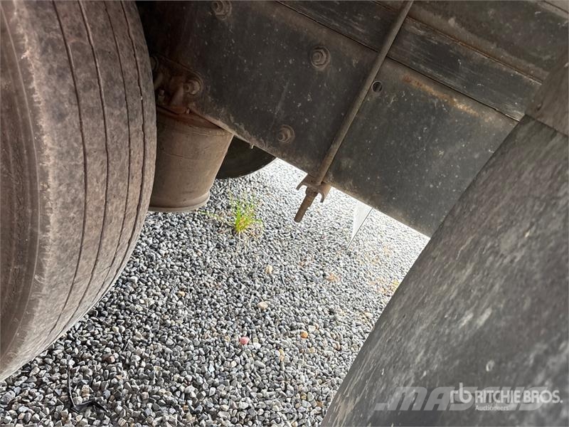 Freightliner M2 106 4x2 Cargo Van Truck Sunkvežimiai su dengtu kėbulu