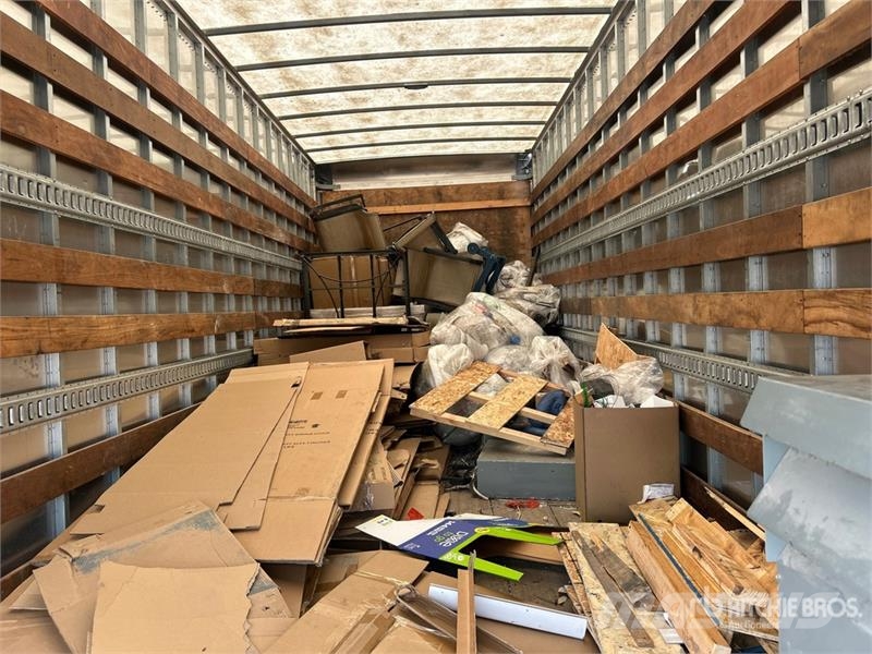 Freightliner M2 106 4x2 Van Truck Sanduk kamioni
