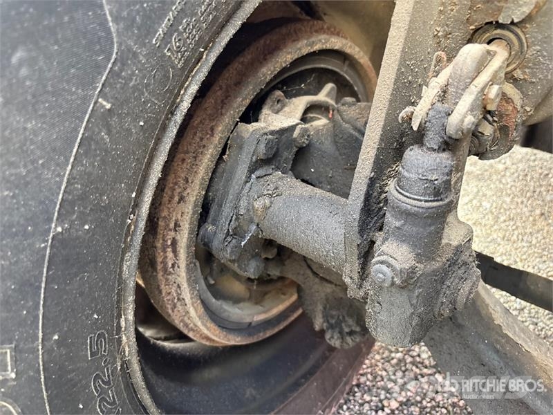 Freightliner M2 106 4x2 Van Truck (Inoperable) 貨箱式卡車