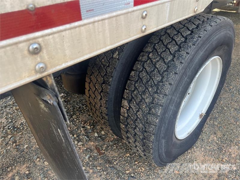 Freightliner M2 106 4x2 Van Truck Sanduk kamioni