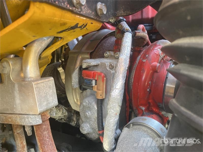 Freightliner M2 106 4x2 Van Truck Каросерии