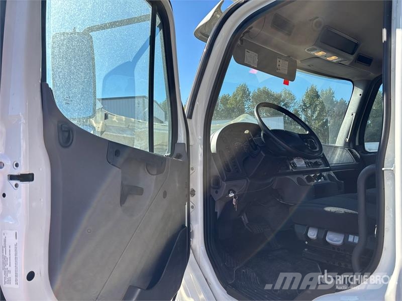 Freightliner M2 106 4x2 Moving Van Truck Kofferaufbau