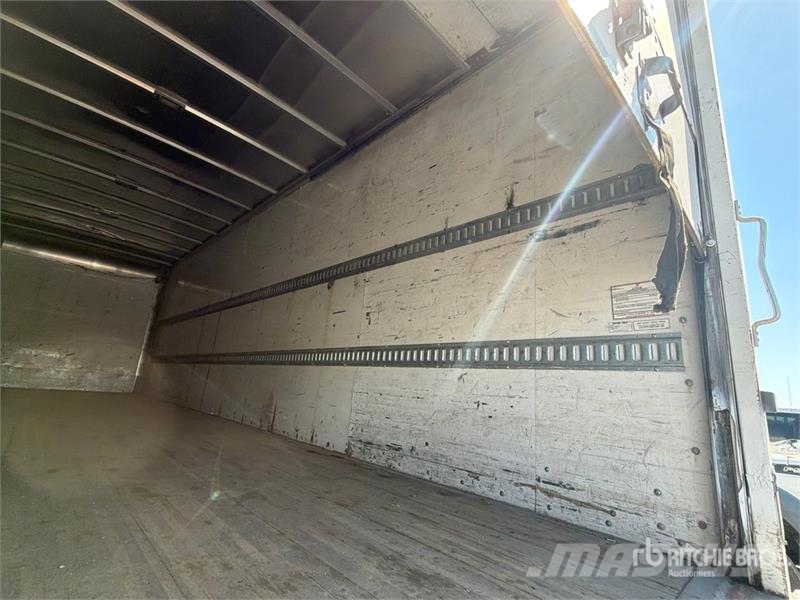 Freightliner M2 106 4x2 Van Truck Sanduk kamioni
